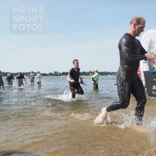22.06.2025 - Viking Triathlon KatJ http://msf.ph/oto/8112253 22.06.2025 10:40:31 Schwimmen 44, 228, 239, 254, 275, 291, 325, 375, 385, 511, 514, 517, 556, 644, 655, 657 meine-sportfotos.de