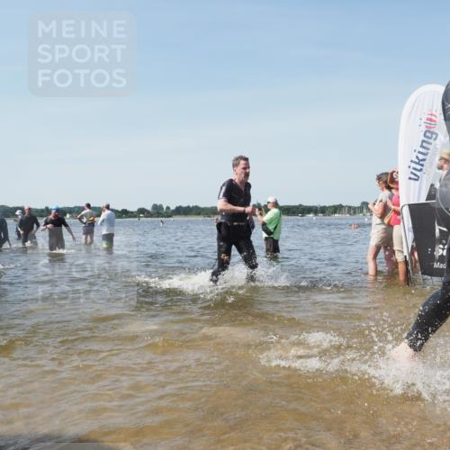 22.06.2025 - Viking Triathlon KatJ http://msf.ph/oto/8112273 22.06.2025 10:40:31 Schwimmen 44, 228, 239, 254, 275, 291, 325, 375, 385, 511, 514, 517, 556, 644, 655, 657 meine-sportfotos.de