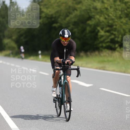 22.06.2025 - Viking Triathlon Yannick Fuchs http://msf.ph/oto/8112290 22.06.2025 11:37:03 Radfahren 219, 328, 346, 355, 356, 527 meine-sportfotos.de