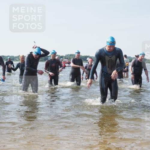 22.06.2025 - Viking Triathlon KatJ http://msf.ph/oto/8112357 22.06.2025 10:40:34 Schwimmen 44, 228, 235, 239, 254, 266, 275, 291, 325, 361, 375, 511, 514, 556, 644, 655, 657 meine-sportfotos.de