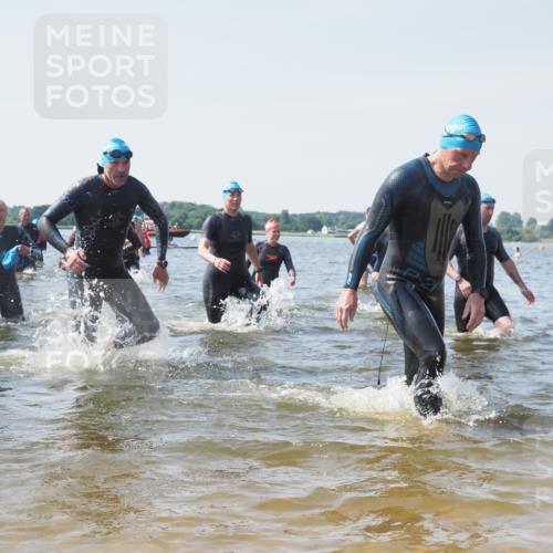 22.06.2025 - Viking Triathlon KatJ http://msf.ph/oto/8112416 22.06.2025 10:40:35 Schwimmen 44, 228, 235, 239, 254, 266, 275, 291, 325, 361, 462, 511, 514, 556, 644, 655, 657 meine-sportfotos.de