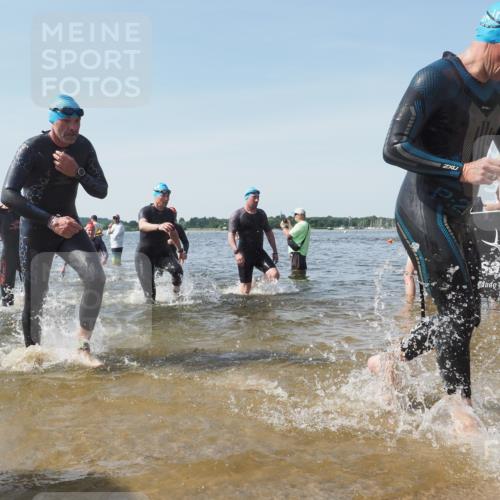 22.06.2025 - Viking Triathlon KatJ http://msf.ph/oto/8112499 22.06.2025 10:40:37 Schwimmen 44, 228, 235, 239, 254, 266, 275, 291, 325, 361, 462, 511, 514, 556, 644, 655, 657 meine-sportfotos.de