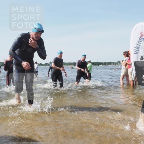 22.06.2025 - Viking Triathlon KatJ http://msf.ph/oto/8112526 22.06.2025 10:40:38 Schwimmen 44, 228, 235, 239, 254, 266, 275, 291, 325, 361, 462, 511, 514, 556, 644, 655, 657 meine-sportfotos.de