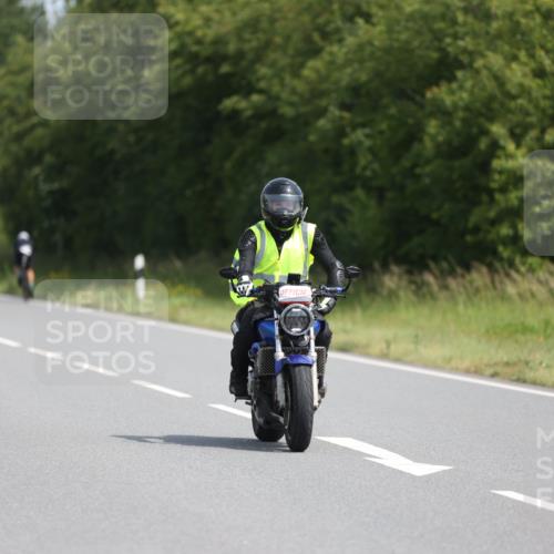 22.06.2025 - Viking Triathlon Yannick Fuchs http://msf.ph/oto/8112603 22.06.2025 11:37:25 Radfahren 55, 63, 244, 342, 602, 607, 630, 631 meine-sportfotos.de