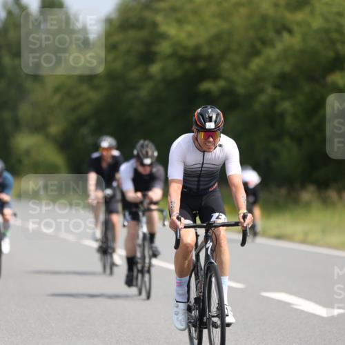 22.06.2025 - Viking Triathlon Yannick Fuchs http://msf.ph/oto/8112696 22.06.2025 11:37:30 Radfahren 16, 55, 63, 244, 342, 607, 631 meine-sportfotos.de