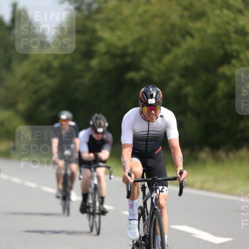 22.06.2025 - Viking Triathlon Yannick Fuchs http://msf.ph/oto/8112699 22.06.2025 11:37:30 Radfahren 16, 55, 63, 244, 342, 607, 631 meine-sportfotos.de