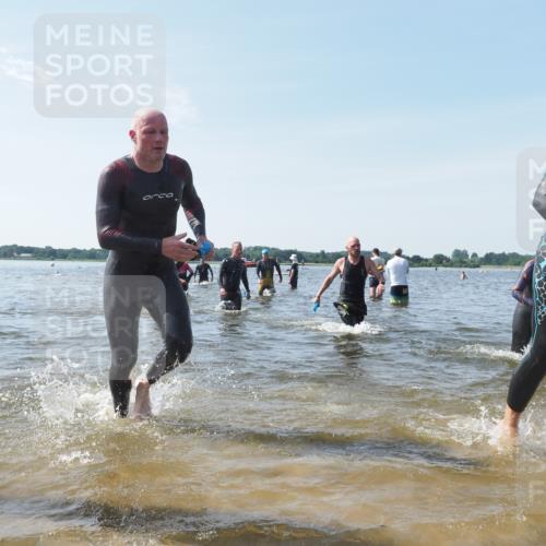 22.06.2025 - Viking Triathlon KatJ http://msf.ph/oto/8112747 22.06.2025 10:40:42 Schwimmen 44, 59, 228, 235, 239, 266, 275, 291, 325, 361, 397, 462, 514, 530, 556, 644, 655, 657 meine-sportfotos.de