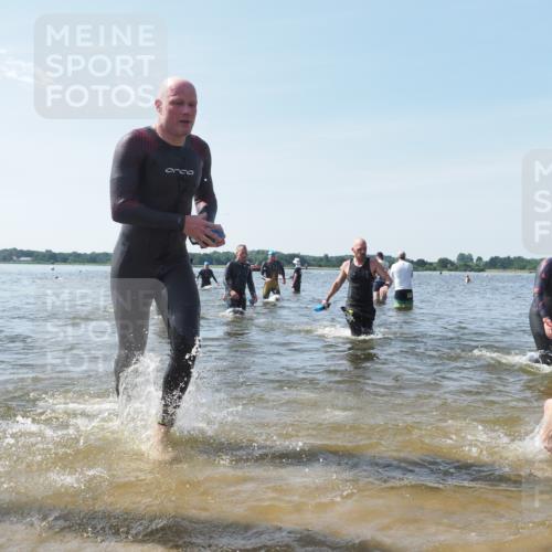 22.06.2025 - Viking Triathlon KatJ http://msf.ph/oto/8112752 22.06.2025 10:40:42 Schwimmen 44, 59, 228, 235, 239, 266, 275, 291, 325, 361, 397, 462, 514, 530, 556, 644, 655, 657 meine-sportfotos.de
