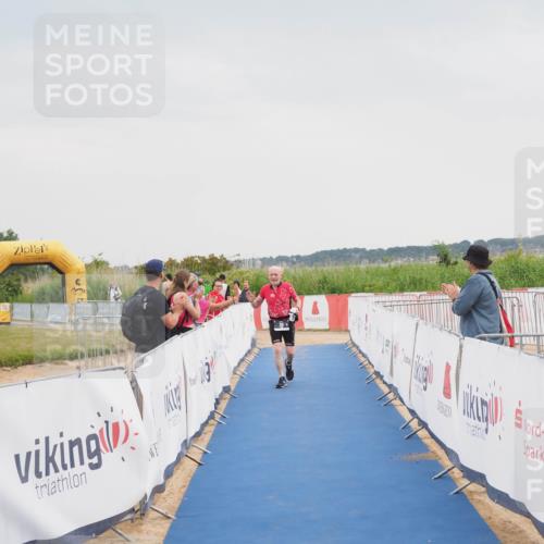 22.06.2025 - Viking Triathlon MichiJ http://msf.ph/oto/8112794 22.06.2025 16:43:11 Ziel 39 meine-sportfotos.de