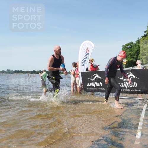 22.06.2025 - Viking Triathlon KatJ http://msf.ph/oto/8112825 22.06.2025 10:40:45 Schwimmen 59, 235, 239, 266, 325, 361, 397, 462, 530, 644, 655, 657 meine-sportfotos.de