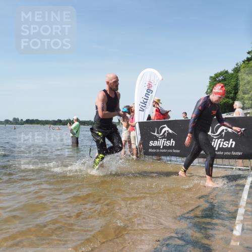 22.06.2025 - Viking Triathlon KatJ http://msf.ph/oto/8112836 22.06.2025 10:40:45 Schwimmen 59, 235, 239, 266, 325, 361, 397, 462, 530, 644, 655, 657 meine-sportfotos.de