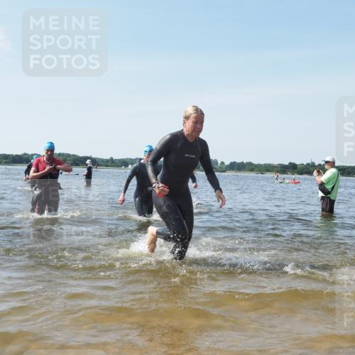 22.06.2025 - Viking Triathlon KatJ http://msf.ph/oto/8112927 22.06.2025 10:40:48 Schwimmen 59, 235, 239, 266, 361, 397, 462, 530, 655 meine-sportfotos.de