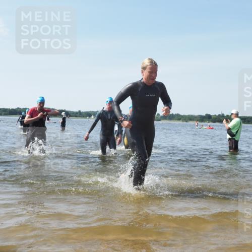 22.06.2025 - Viking Triathlon KatJ http://msf.ph/oto/8112940 22.06.2025 10:40:48 Schwimmen 59, 235, 239, 266, 361, 397, 462, 530, 655 meine-sportfotos.de