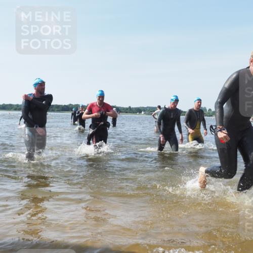 22.06.2025 - Viking Triathlon KatJ http://msf.ph/oto/8112952 22.06.2025 10:40:49 Schwimmen 59, 235, 239, 266, 361, 397, 462, 530, 655 meine-sportfotos.de