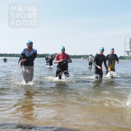 22.06.2025 - Viking Triathlon KatJ http://msf.ph/oto/8112970 22.06.2025 10:40:49 Schwimmen 59, 235, 239, 266, 361, 397, 462, 530, 655 meine-sportfotos.de
