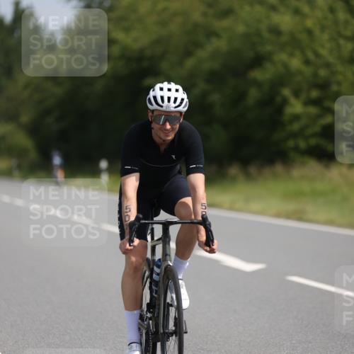 22.06.2025 - Viking Triathlon Yannick Fuchs http://msf.ph/oto/8113027 22.06.2025 11:37:53 Radfahren 457, 501, 520, 619 meine-sportfotos.de