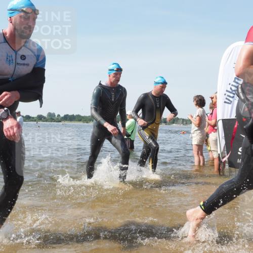22.06.2025 - Viking Triathlon KatJ http://msf.ph/oto/8113053 22.06.2025 10:40:52 Schwimmen 59, 235, 266, 361, 389, 397, 462, 530 meine-sportfotos.de