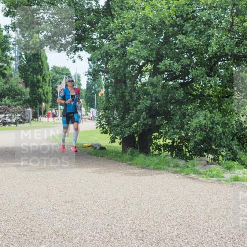 22.06.2025 - Viking Triathlon KatJ http://msf.ph/oto/8113060 22.06.2025 12:50:16 Laufen 9 meine-sportfotos.de