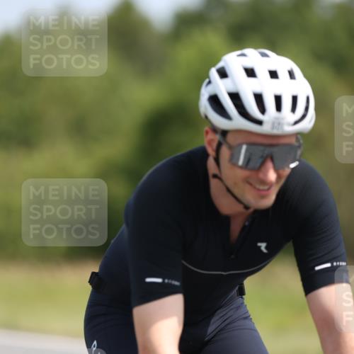 22.06.2025 - Viking Triathlon Yannick Fuchs http://msf.ph/oto/8113061 22.06.2025 11:37:54 Radfahren 457, 501, 520, 619 meine-sportfotos.de