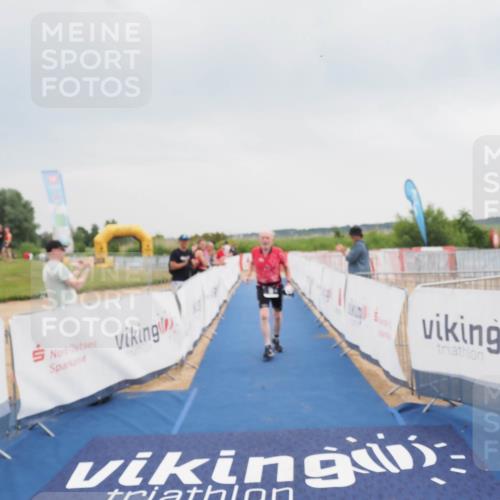 22.06.2025 - Viking Triathlon MichiJ http://msf.ph/oto/8113062 22.06.2025 16:43:14 Ziel 39 meine-sportfotos.de