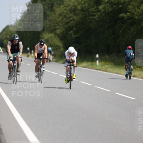 22.06.2025 - Viking Triathlon Yannick Fuchs http://msf.ph/oto/8113089 22.06.2025 11:38:03 Radfahren 4, 71, 243, 480, 549, 609, 629 meine-sportfotos.de