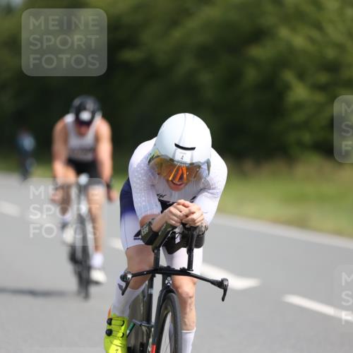 22.06.2025 - Viking Triathlon Yannick Fuchs http://msf.ph/oto/8113143 22.06.2025 11:38:05 Radfahren 4, 71, 243, 480, 549, 609, 629 meine-sportfotos.de