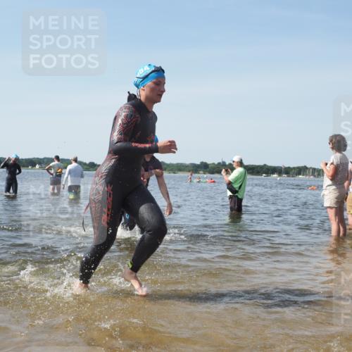 22.06.2025 - Viking Triathlon KatJ http://msf.ph/oto/8113161 22.06.2025 10:40:57 Schwimmen 59, 153, 389, 397, 496, 530 meine-sportfotos.de