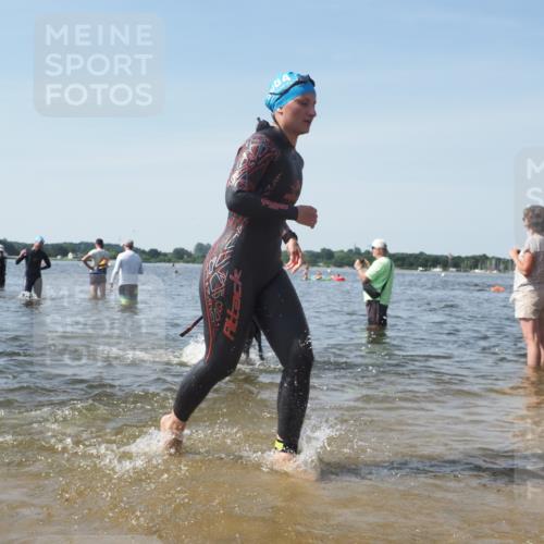 22.06.2025 - Viking Triathlon KatJ http://msf.ph/oto/8113169 22.06.2025 10:40:58 Schwimmen 59, 153, 389, 397, 496, 530 meine-sportfotos.de