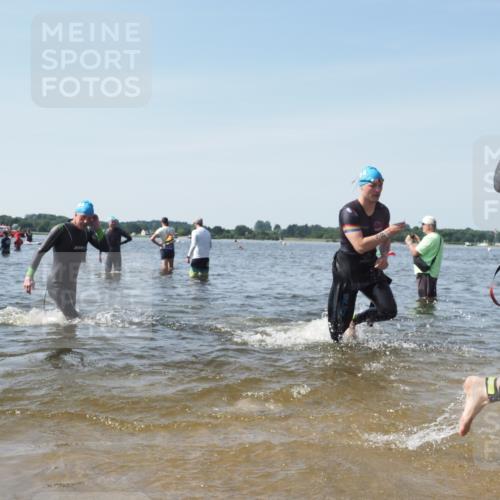 22.06.2025 - Viking Triathlon KatJ http://msf.ph/oto/8113190 22.06.2025 10:40:58 Schwimmen 59, 153, 389, 397, 496, 530 meine-sportfotos.de