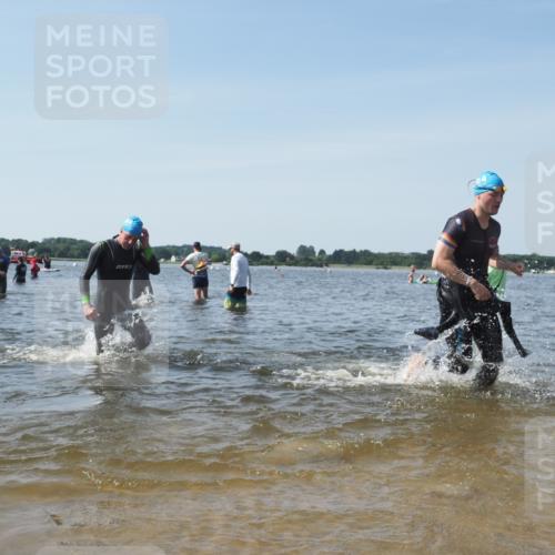 22.06.2025 - Viking Triathlon KatJ http://msf.ph/oto/8113192 22.06.2025 10:40:58 Schwimmen 59, 153, 389, 397, 496, 530 meine-sportfotos.de