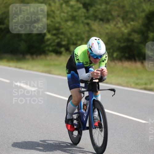22.06.2025 - Viking Triathlon Yannick Fuchs http://msf.ph/oto/8113215 22.06.2025 11:38:09 Radfahren 4, 71, 243, 480, 549, 609, 629 meine-sportfotos.de