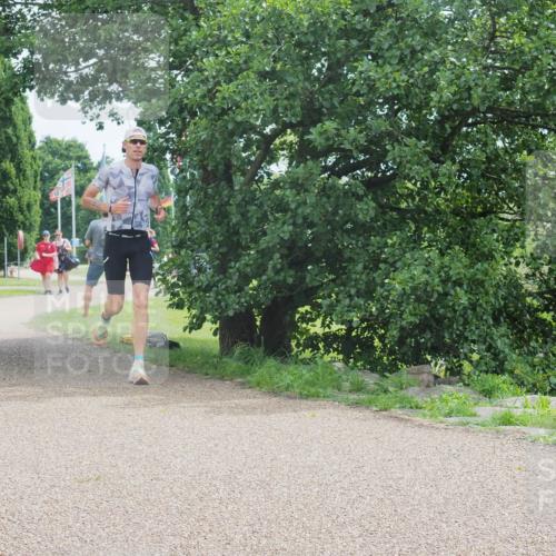 22.06.2025 - Viking Triathlon KatJ http://msf.ph/oto/8113247 22.06.2025 12:50:52 Laufen 485 meine-sportfotos.de