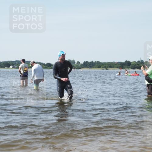 22.06.2025 - Viking Triathlon KatJ http://msf.ph/oto/8113308 22.06.2025 10:41:04 Schwimmen 153, 314, 389, 496, 631 meine-sportfotos.de