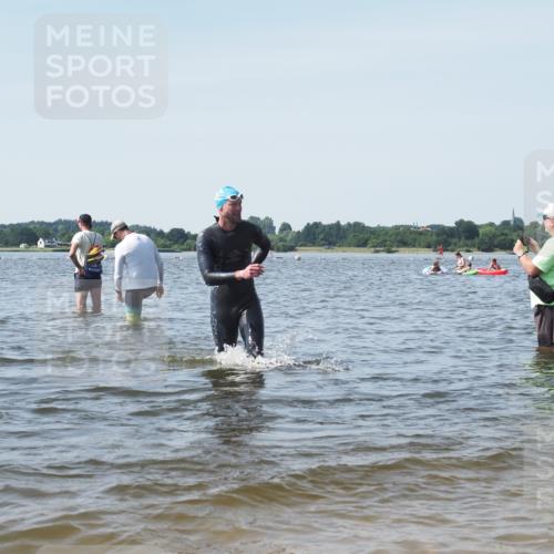 22.06.2025 - Viking Triathlon KatJ http://msf.ph/oto/8113318 22.06.2025 10:41:05 Schwimmen 153, 314, 389, 496, 631 meine-sportfotos.de