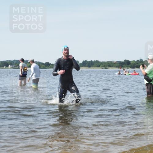 22.06.2025 - Viking Triathlon KatJ http://msf.ph/oto/8113346 22.06.2025 10:41:06 Schwimmen 153, 314, 389, 496, 631 meine-sportfotos.de