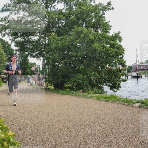 22.06.2025 - Viking Triathlon KatJ http://msf.ph/oto/8113356 22.06.2025 13:23:05 Laufen 526 meine-sportfotos.de