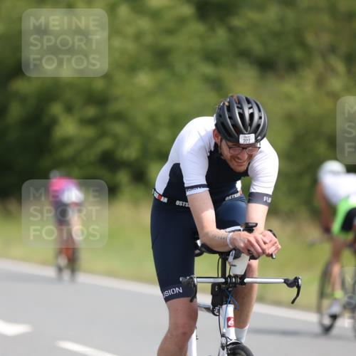 22.06.2025 - Viking Triathlon Yannick Fuchs http://msf.ph/oto/8113362 22.06.2025 11:38:30 Radfahren 103, 223, 249, 315, 349, 374, 423, 483 meine-sportfotos.de