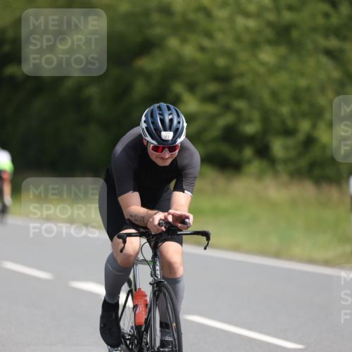 22.06.2025 - Viking Triathlon Yannick Fuchs http://msf.ph/oto/8113428 22.06.2025 11:38:33 Radfahren 68, 103, 223, 249, 315, 374, 423, 483 meine-sportfotos.de