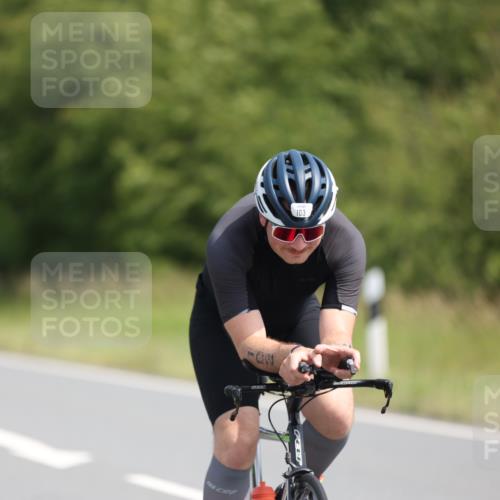 22.06.2025 - Viking Triathlon Yannick Fuchs http://msf.ph/oto/8113438 22.06.2025 11:38:33 Radfahren 68, 103, 223, 249, 315, 374, 423, 483 meine-sportfotos.de