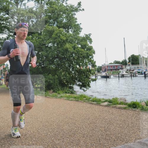 22.06.2025 - Viking Triathlon KatJ http://msf.ph/oto/8113469 22.06.2025 13:23:07 Laufen 526 meine-sportfotos.de