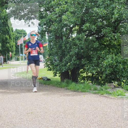 22.06.2025 - Viking Triathlon KatJ http://msf.ph/oto/8113501 22.06.2025 12:51:01 Laufen 648 meine-sportfotos.de