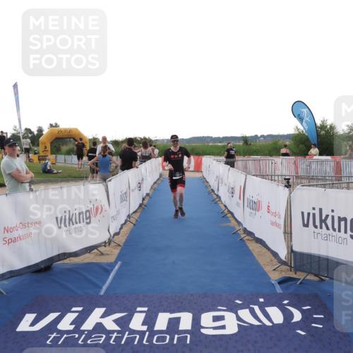 22.06.2025 - Viking Triathlon MichiJ http://msf.ph/oto/8113615 22.06.2025 16:25:44 Ziel 133, 166 meine-sportfotos.de