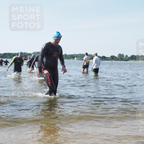 22.06.2025 - Viking Triathlon KatJ http://msf.ph/oto/8113625 22.06.2025 10:41:25 Schwimmen 54, 94, 376, 390, 505 meine-sportfotos.de