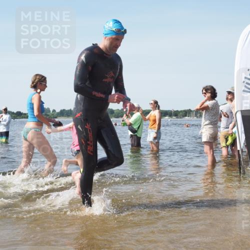 22.06.2025 - Viking Triathlon KatJ http://msf.ph/oto/8113653 22.06.2025 10:41:27 Schwimmen 54, 94, 376, 390, 505 meine-sportfotos.de
