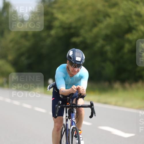 22.06.2025 - Viking Triathlon Yannick Fuchs http://msf.ph/oto/8113656 22.06.2025 11:38:43 Radfahren 68, 240, 483 meine-sportfotos.de
