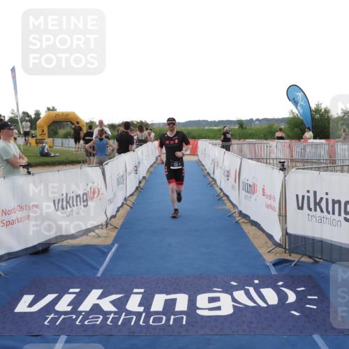22.06.2025 - Viking Triathlon MichiJ http://msf.ph/oto/8113662 22.06.2025 16:25:44 Ziel 133, 166 meine-sportfotos.de