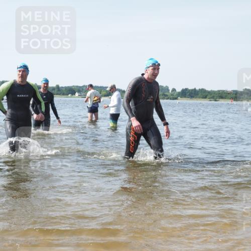 22.06.2025 - Viking Triathlon KatJ http://msf.ph/oto/8113682 22.06.2025 10:41:29 Schwimmen 54, 94, 220, 376, 390, 505 meine-sportfotos.de