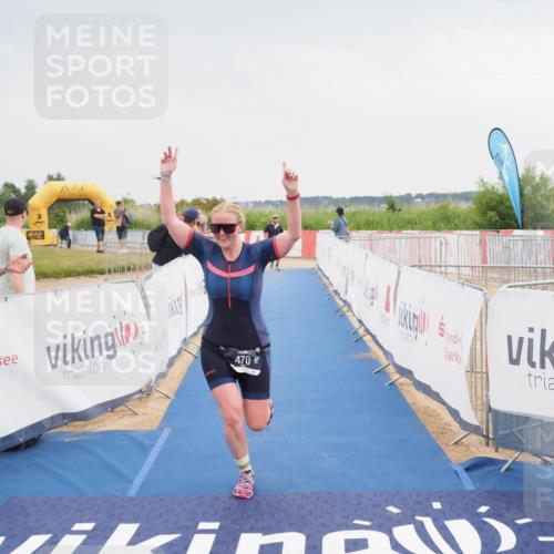 22.06.2025 - Viking Triathlon MichiJ http://msf.ph/oto/8113698 22.06.2025 16:44:51 Ziel 470 meine-sportfotos.de