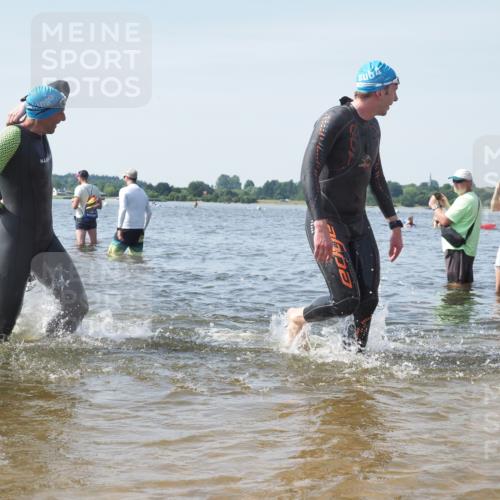 22.06.2025 - Viking Triathlon KatJ http://msf.ph/oto/8113713 22.06.2025 10:41:30 Schwimmen 54, 94, 194, 220, 376, 390, 505 meine-sportfotos.de