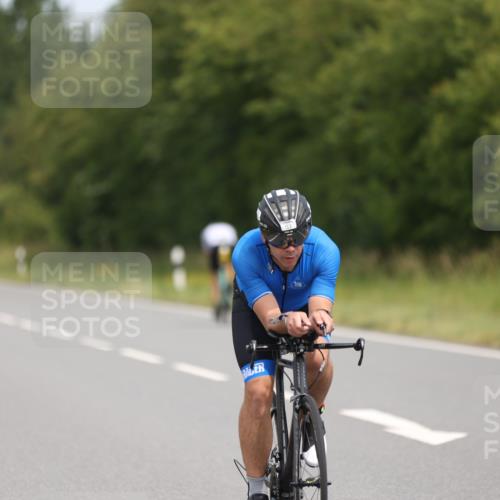 22.06.2025 - Viking Triathlon Yannick Fuchs http://msf.ph/oto/8113767 22.06.2025 12:15:18 Radfahren 153, 355, 440 meine-sportfotos.de